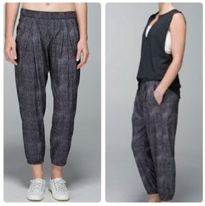 Lululemon joggers  pants